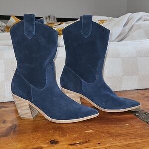 Anthropologie Silent D Boots Size 8.5/EU 39